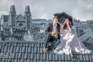 Séance photo couple sur les toits du centre ville de Pau avec Coline & Kilian par le photographe de mode et de portrait Fabien Ferrère
